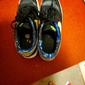 Nike Black and Blue Athletic Sneakers